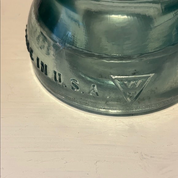 Vintage Glass Insulators - Picture 5 of 7